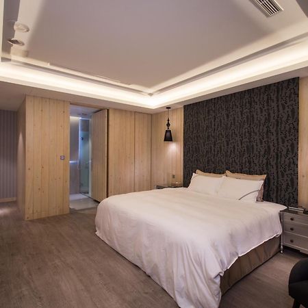 U-Her Hotel Тайчжун Екстер'єр фото