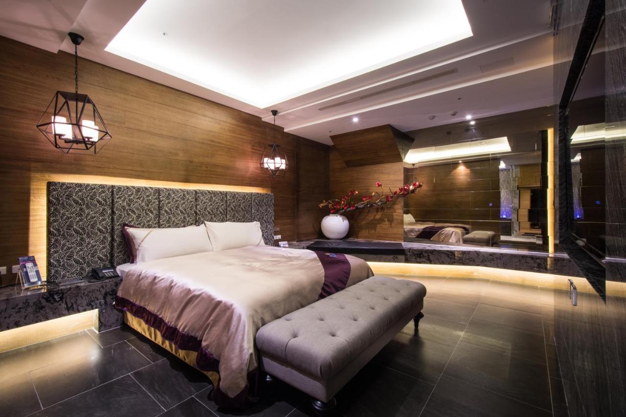U-Her Hotel Тайчжун Екстер'єр фото
