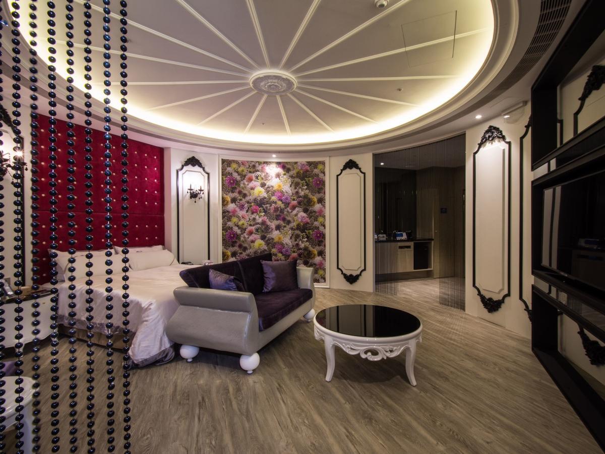 U-Her Hotel Тайчжун Екстер'єр фото