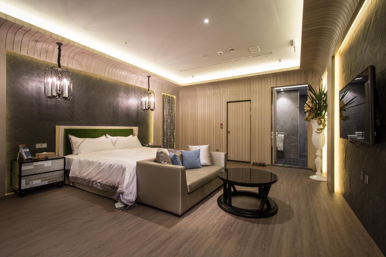 U-Her Hotel Тайчжун Екстер'єр фото