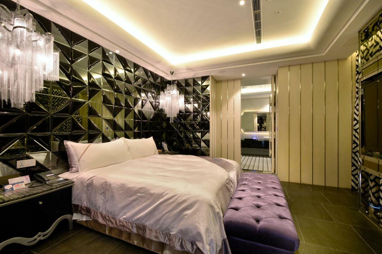 U-Her Hotel Тайчжун Екстер'єр фото