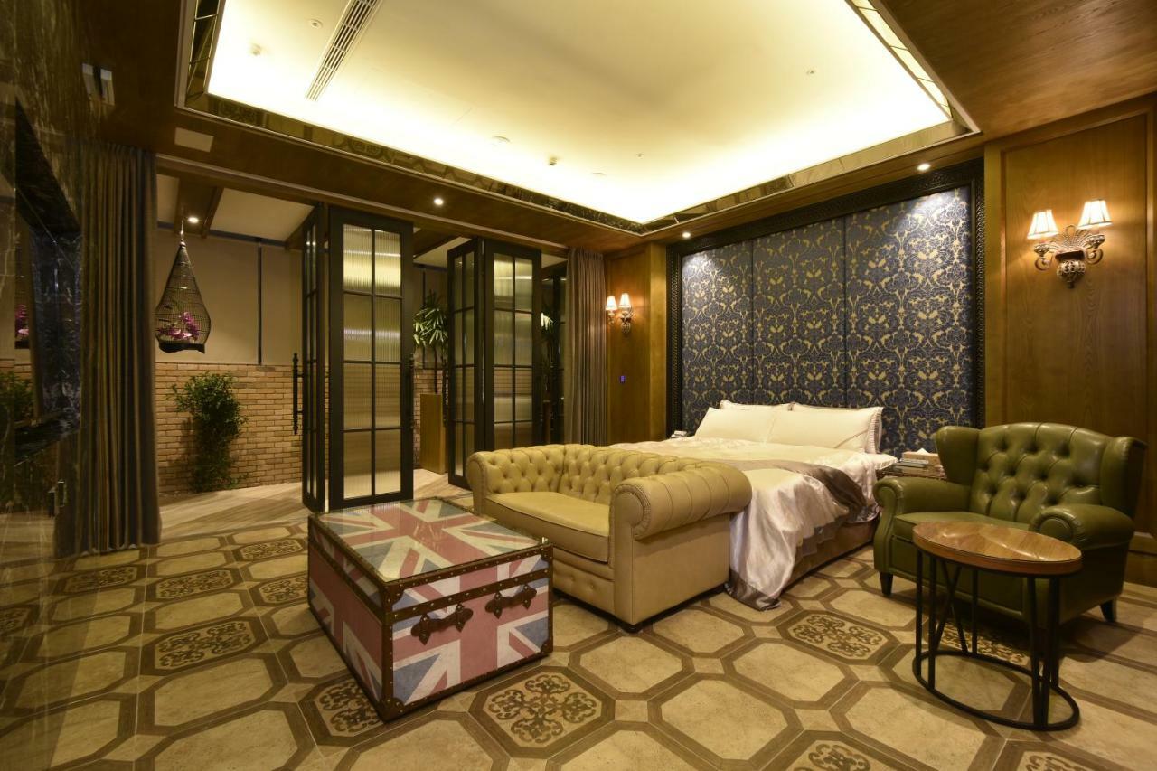 U-Her Hotel Тайчжун Екстер'єр фото