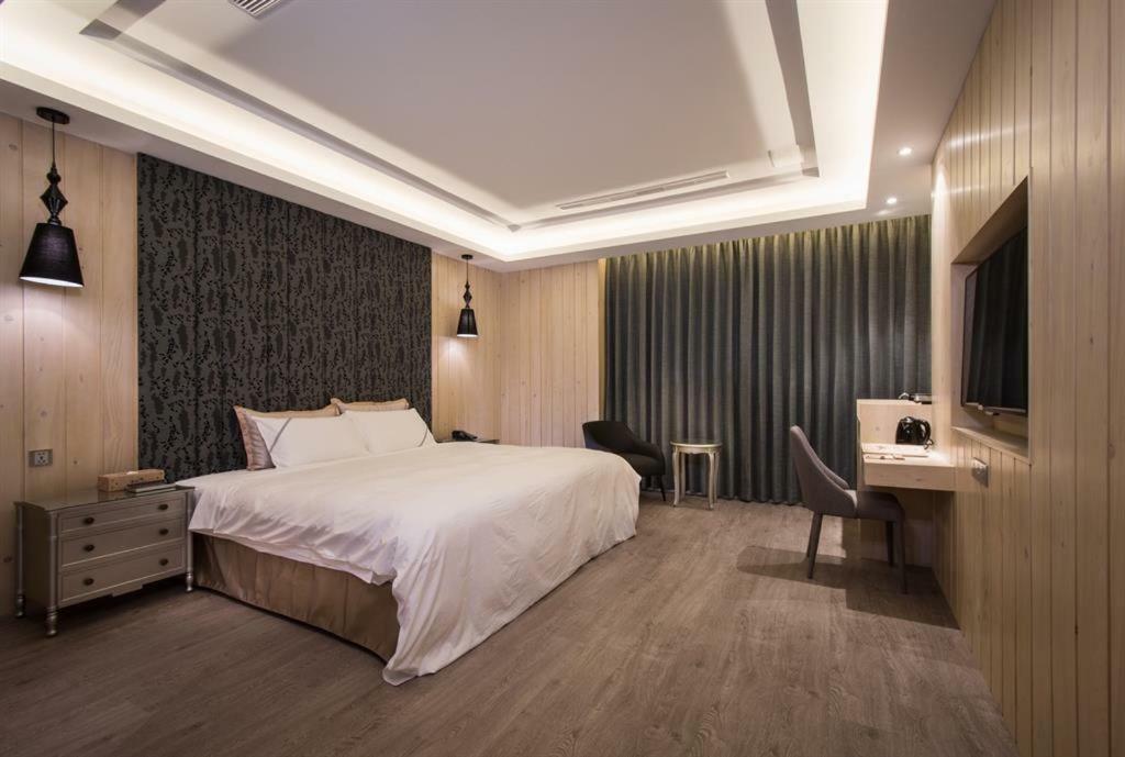 U-Her Hotel Тайчжун Екстер'єр фото