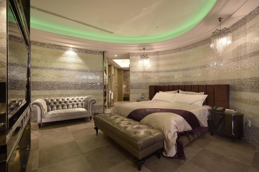 U-Her Hotel Тайчжун Екстер'єр фото